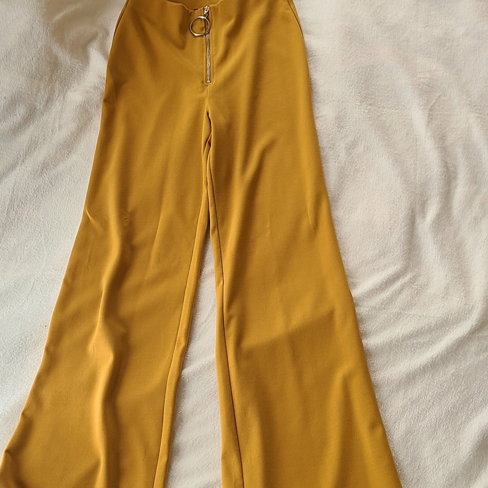 Forever 21 small boho pants with zipper